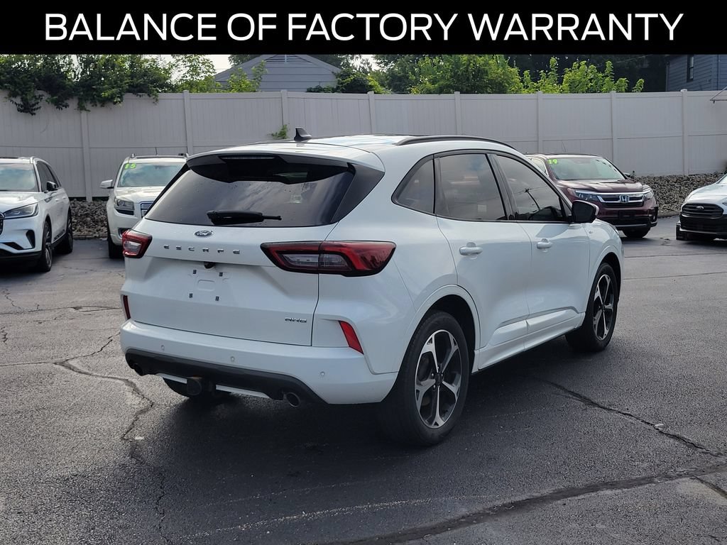Certified 2023 Ford Escape ST-Line Select w/ Tech Pack #2 AWD/4WD image 4