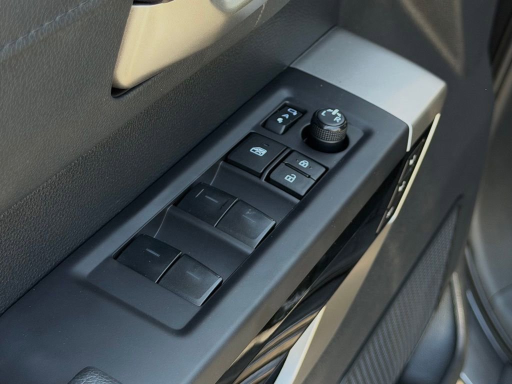 Used 2023 Toyota Tundra Limited AWD/4WD image 14