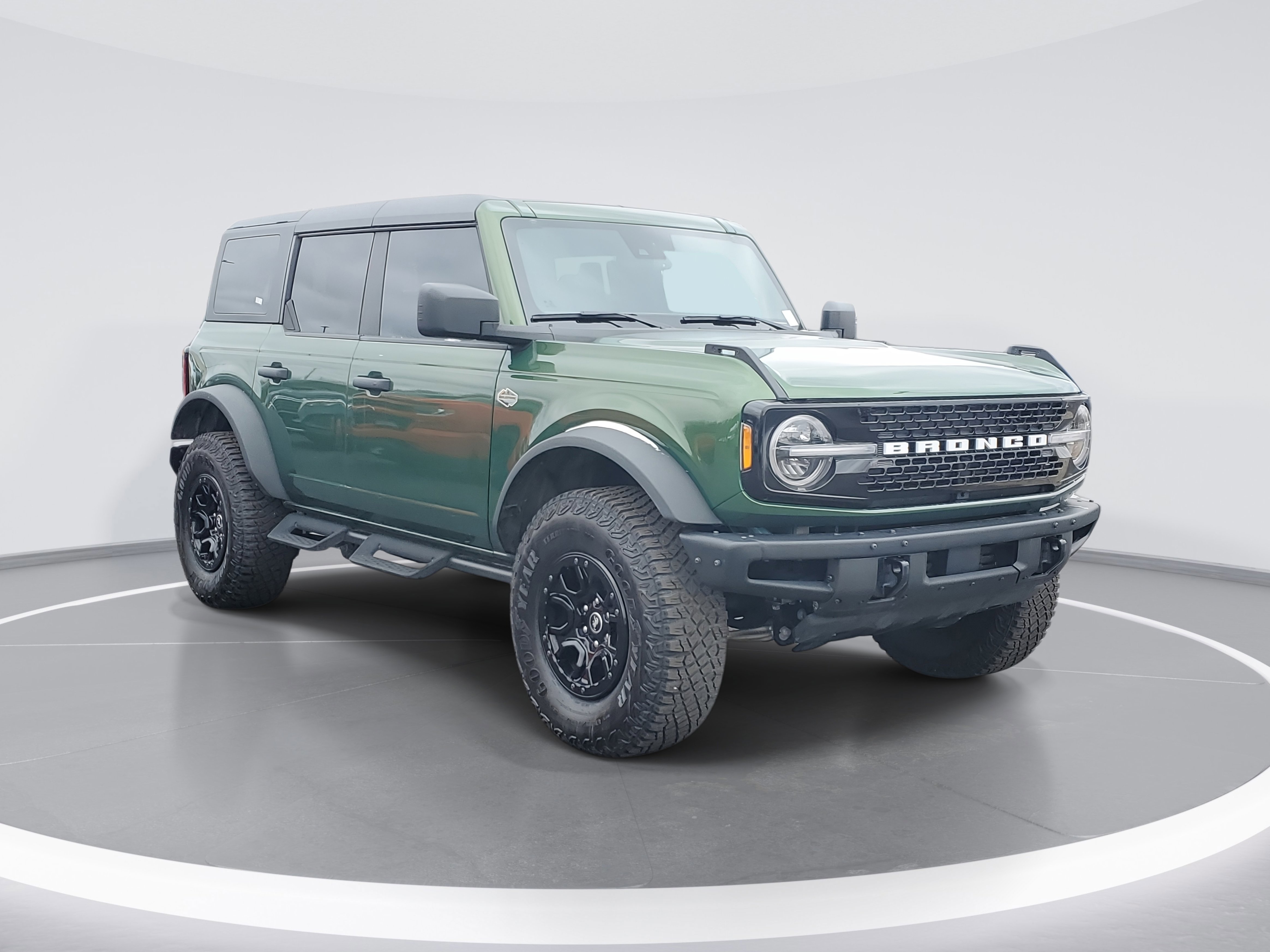 Certified 2023 Ford Bronco Wildtrak image 4