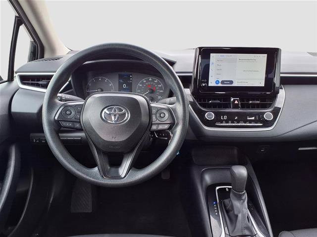 Used 2025 Toyota Corolla LE FWD image 5