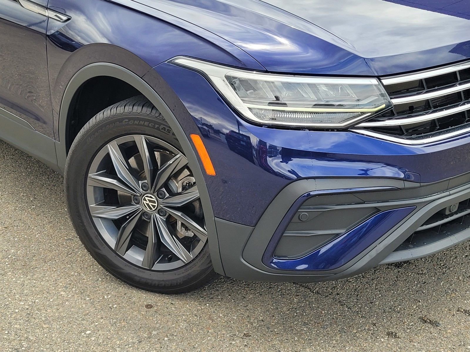 Used 2022 Volkswagen Tiguan SE FWD image 9