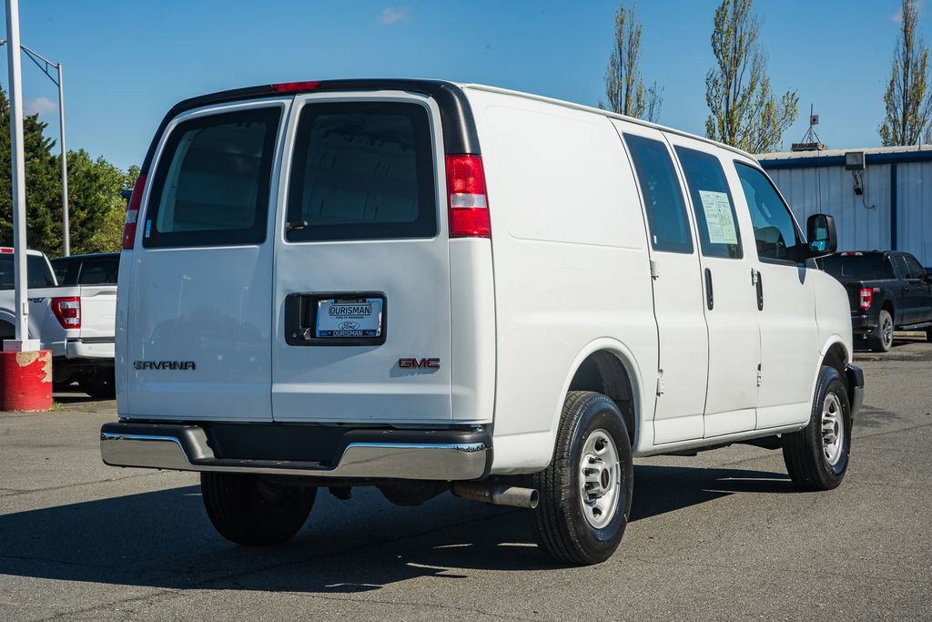 Used 2024 GMC Savana 2500 w/ Driver Convenience Package RWD image 5