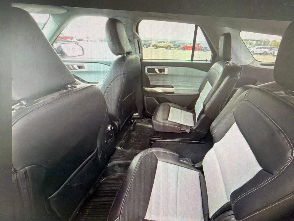 Certified 2023 Ford Explorer XLT w/ Equipment Group 202A RWD image 7