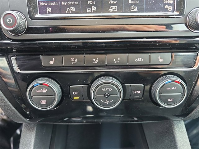 Used 2017 Volkswagen Jetta SEL image 19