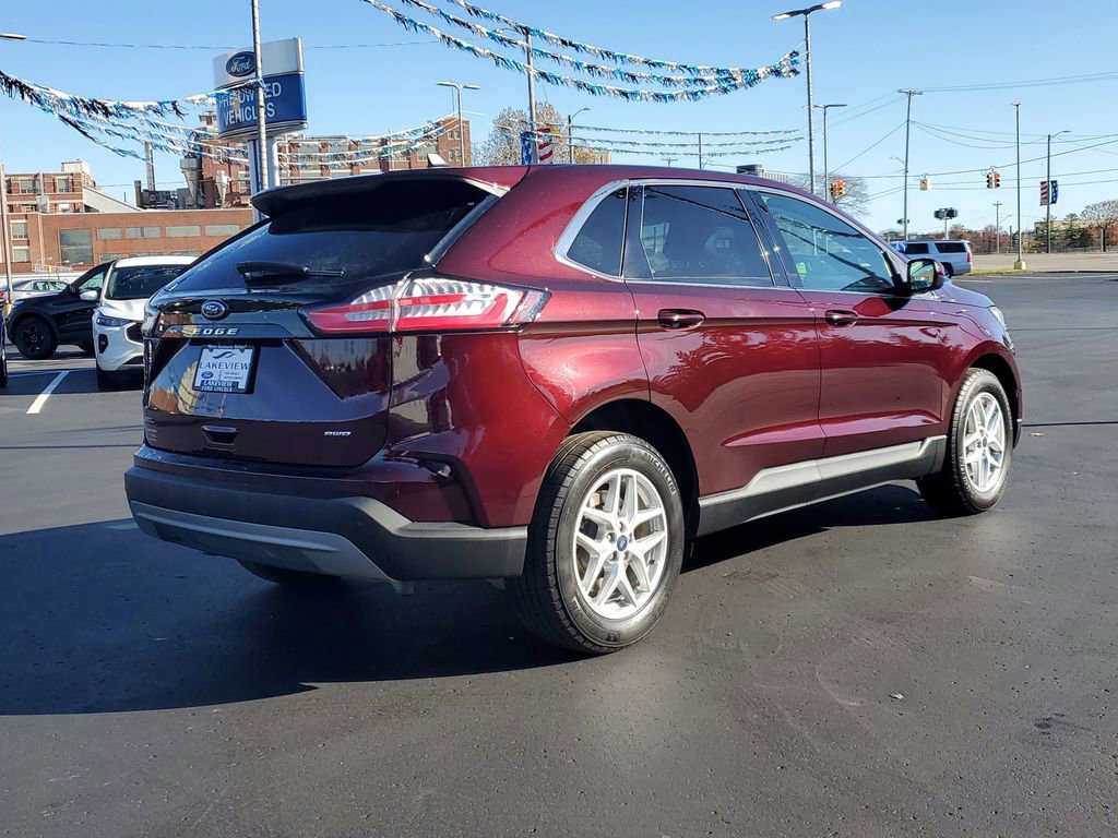 Certified 2022 Ford Edge SEL w/ Convenience Package image 2