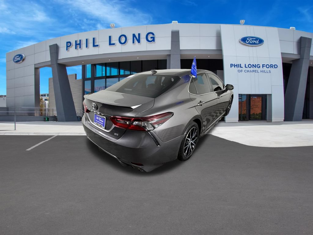 Used 2024 Toyota Camry SE FWD image 5