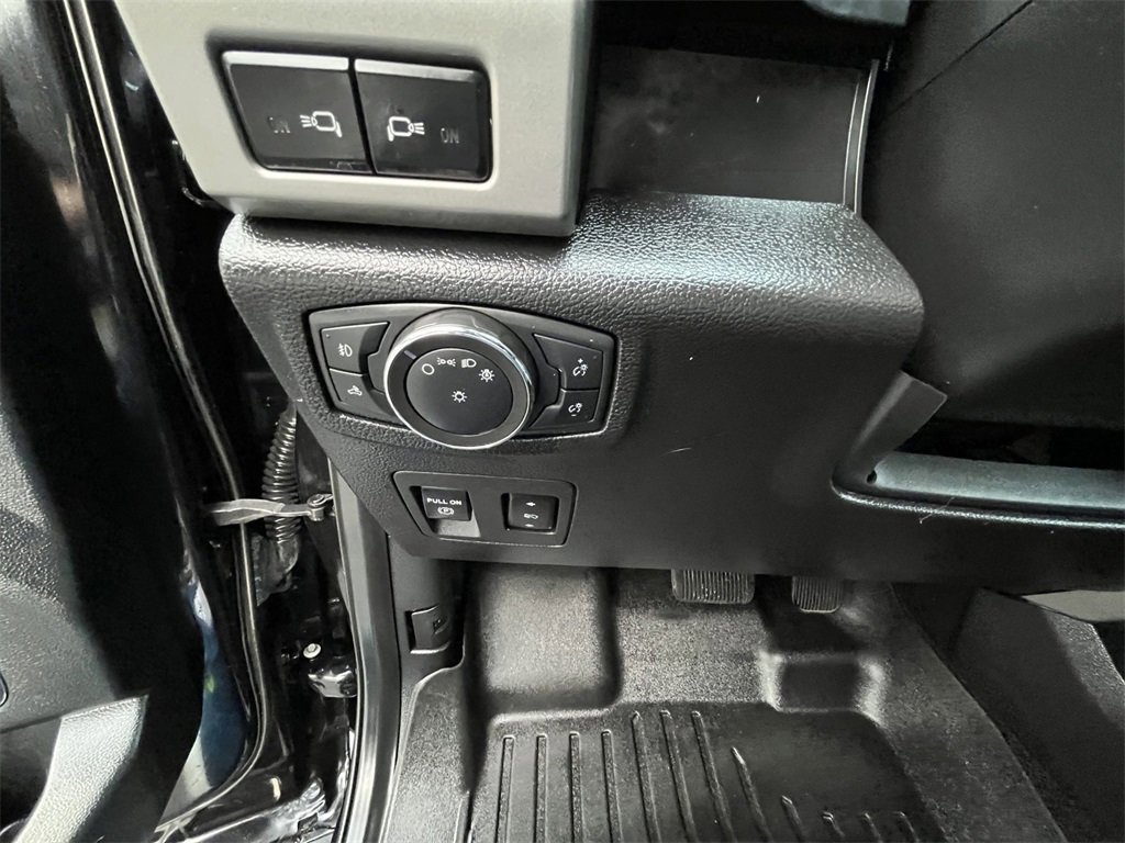Certified 2020 Ford F150 Lariat w/ Equipment Group 502A Luxury image 20