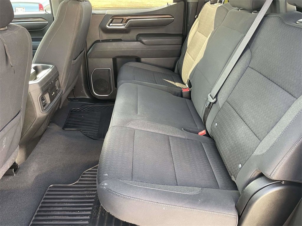 Used 2022 Chevrolet Silverado 1500 LT image 12