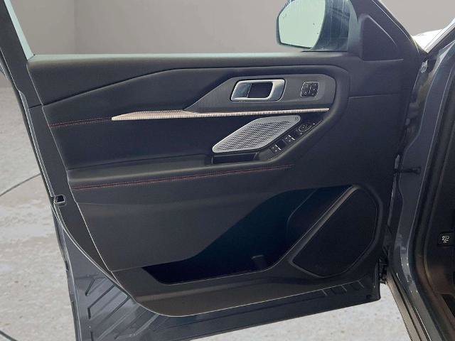 Certified 2026 Ford Explorer ST AWD/4WD image 15