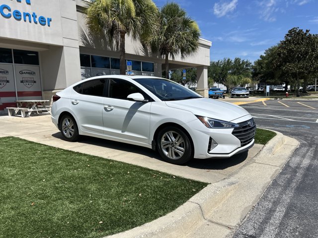 Used 2020 Hyundai Elantra Value Edition w/ Cargo Package (C1) FWD image 2