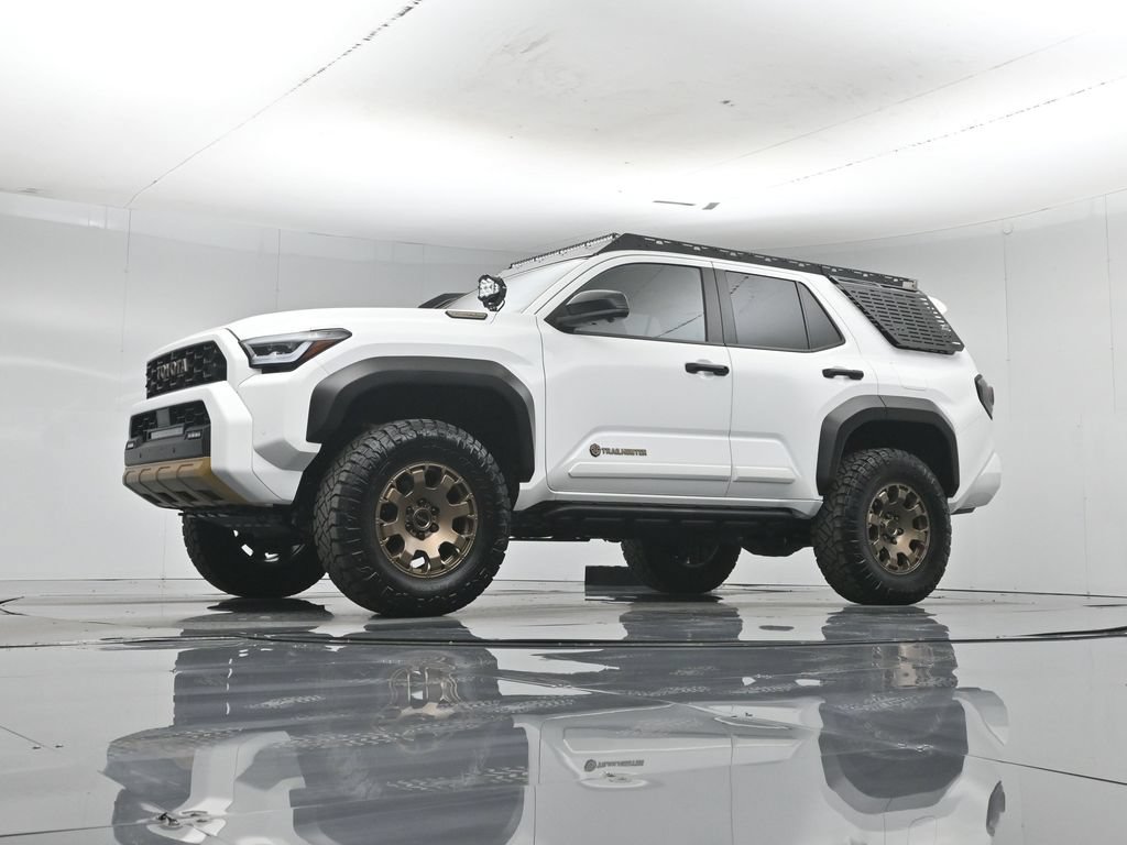 Used 2025 Toyota 4Runner Trailhunter AWD/4WD image 54