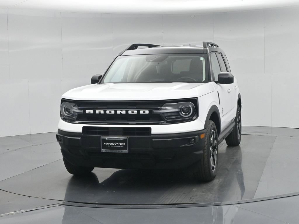 Certified 2024 Ford Bronco Sport Outer Banks w/ Tech Package AWD/4WD image 59