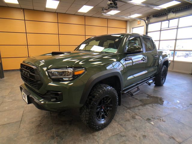 Used 2020 Toyota Tacoma TRD Pro AWD/4WD image 3