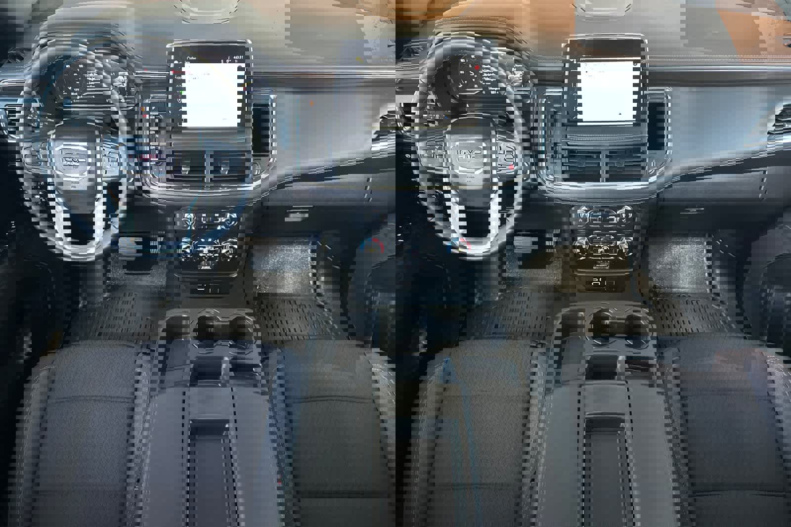 Used 2024 GMC Yukon SLE w/ Max Trailering Package image 9