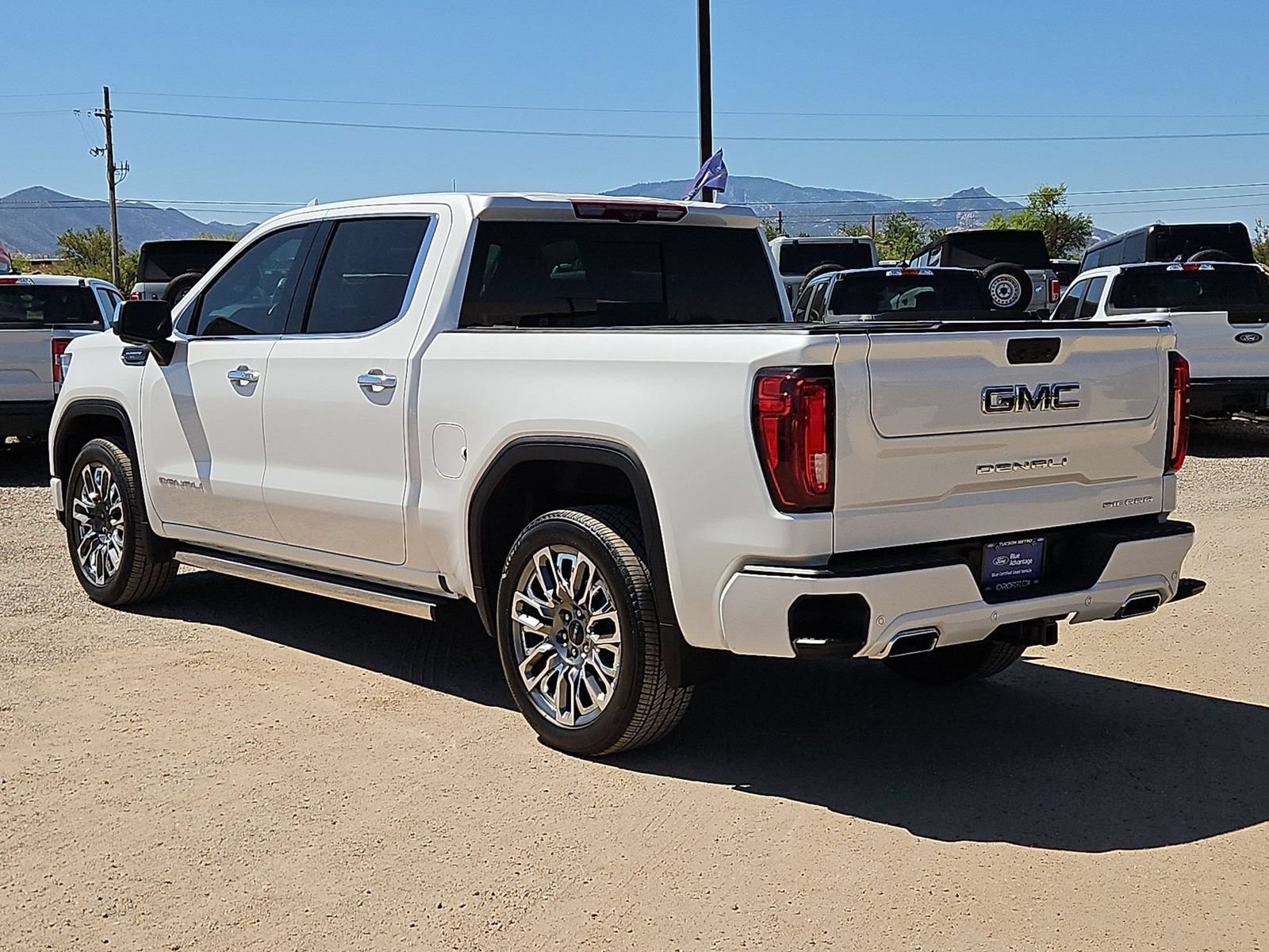 Used 2025 GMC Sierra 1500 Denali Ultimate AWD/4WD image 8