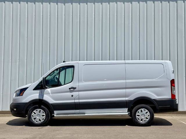 Certified 2025 Ford Transit 250 Low Roof w/ Exterior Upgrade Package RWD image 3