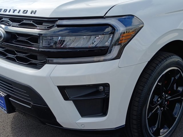 Certified 2024 Ford Expedition Limited image 32