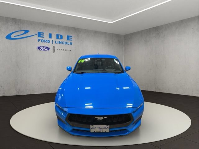 Certified 2024 Ford Mustang Coupe RWD image 4