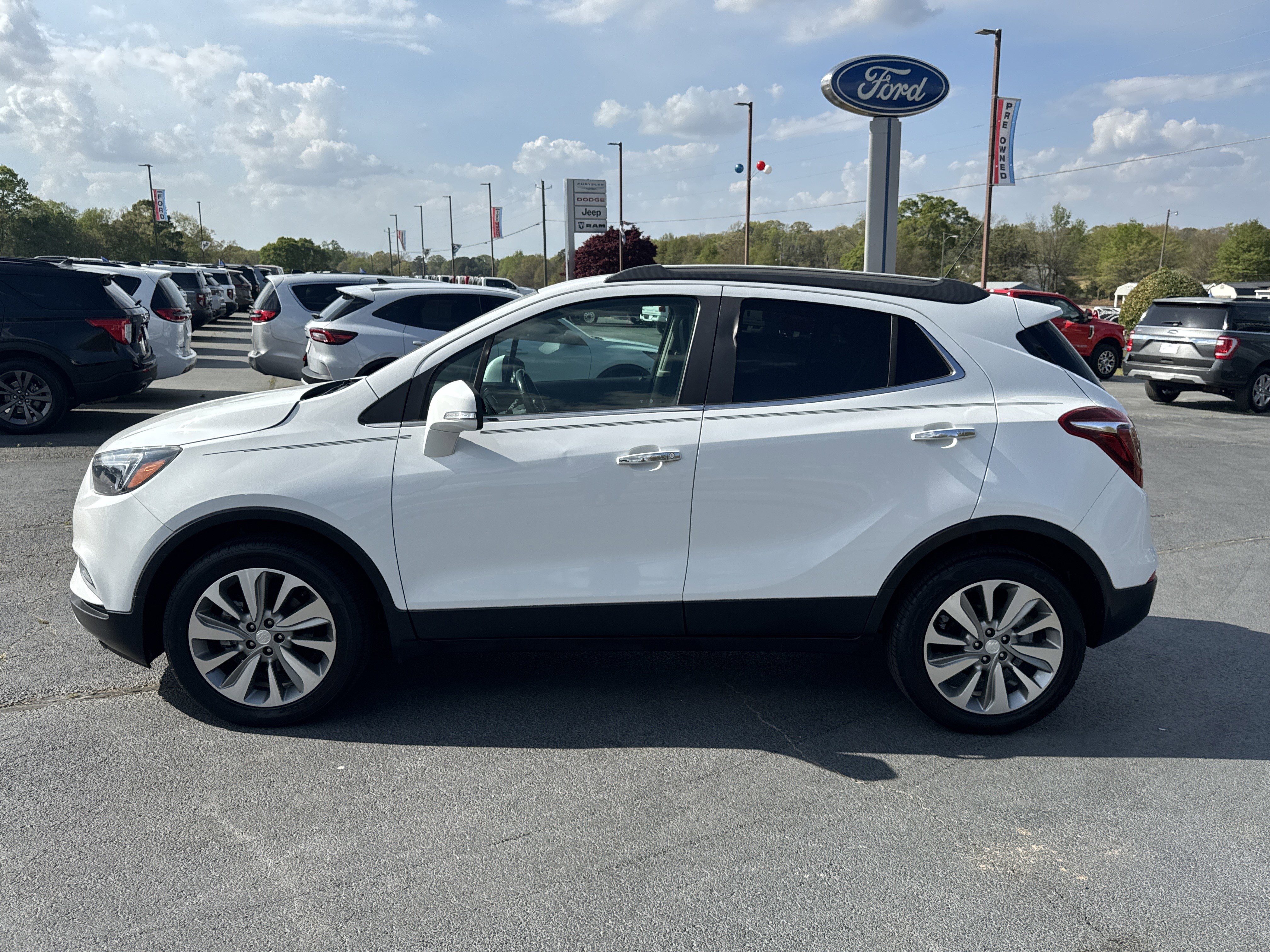 Used 2019 Buick Encore Preferred FWD image 8