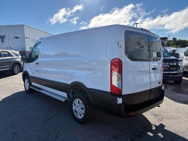 Certified 2025 Ford Transit 250 Low Roof w/ Exterior Upgrade Package RWD image 5