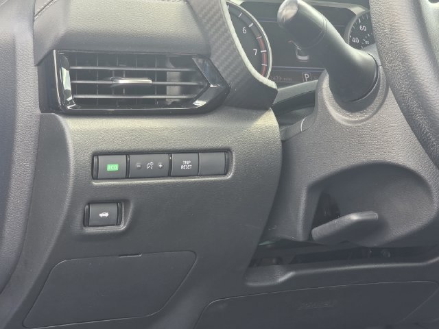 Used 2024 Nissan Sentra SV FWD image 19