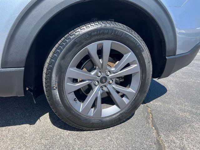 Certified 2023 Ford Explorer XLT w/ Equipment Group 202A AWD/4WD image 7