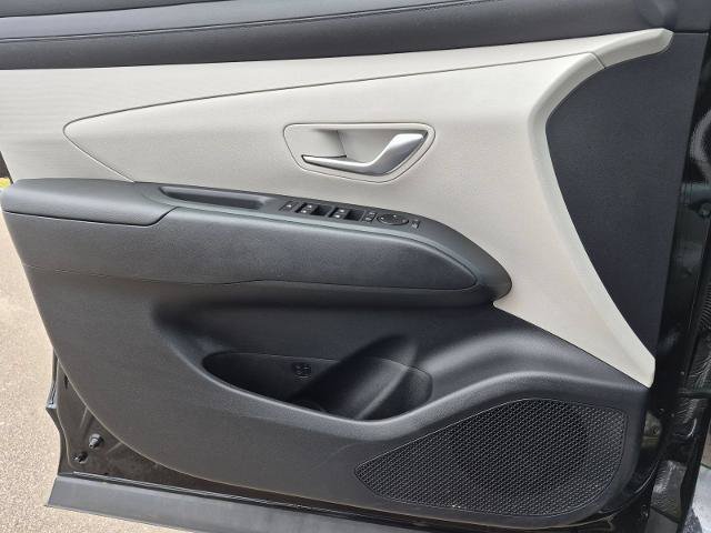 Used 2025 Hyundai Tucson SEL AWD/4WD image 14