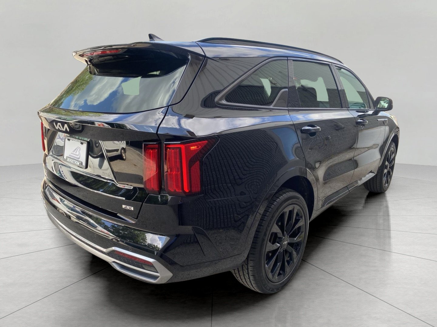Used 2023 Kia Sorento SX AWD/4WD image 3