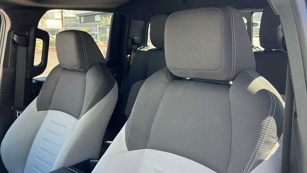 Used 2024 Toyota Tacoma TRD Off-Road w/ TRD Off Road Upgrade Package AWD/4WD image 16