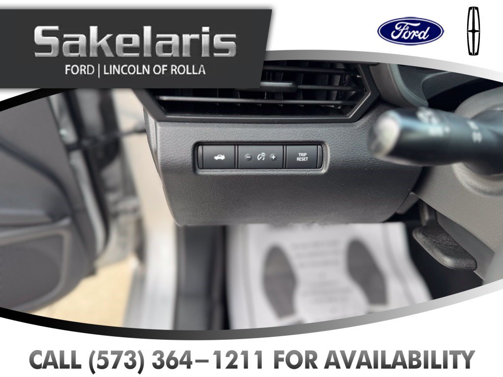 Used 2024 Nissan Altima 2.5 SV FWD image 14