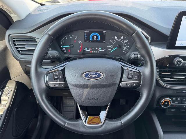 Certified 2022 Ford Escape SE w/ Cold Weather Package image 10