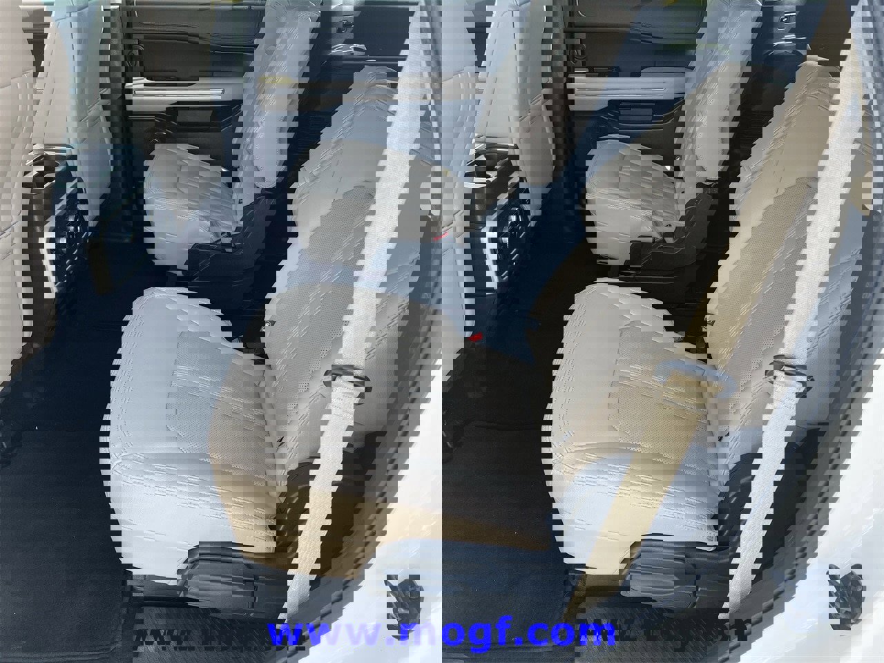 Certified 2024 Ford Expedition Limited image 29