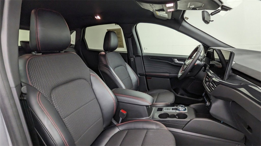 Certified 2023 Ford Escape ST-Line w/ Tech Pack #1 image 37