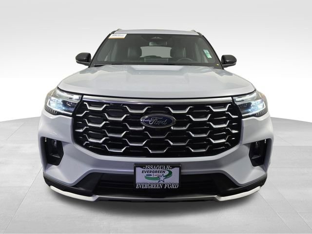 Certified 2025 Ford Explorer Platinum w/ LUX Leather Package AWD/4WD image 2