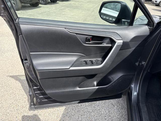 Used 2024 Toyota RAV4 LE AWD/4WD image 24