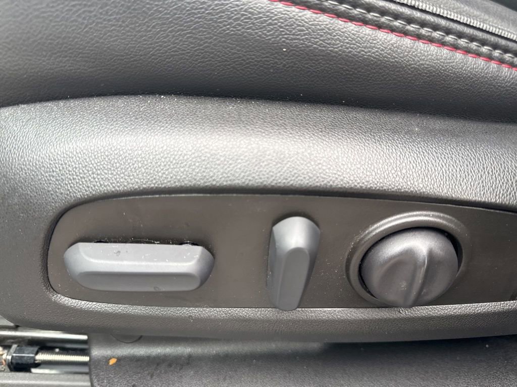 Used 2023 Chevrolet Traverse RS w/ LPO, Floor Liner Package image 13