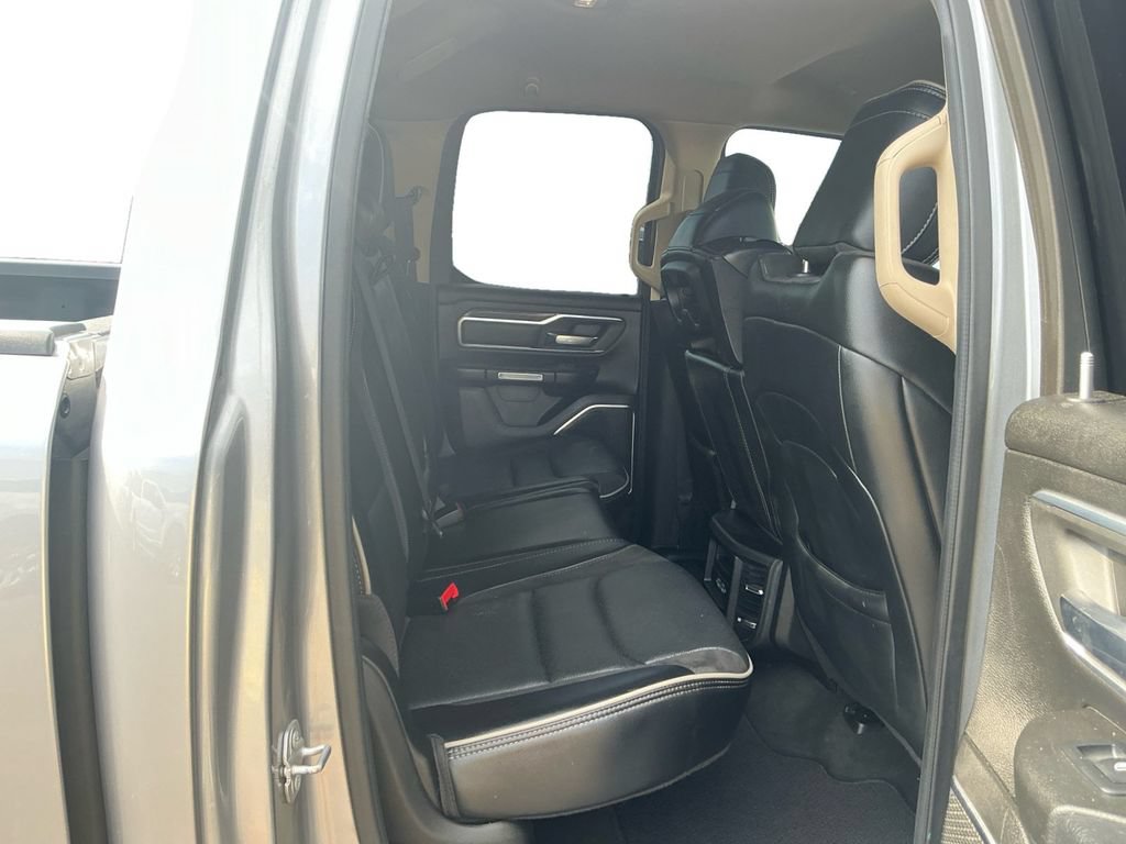 Used 2019 RAM 1500 Laramie AWD/4WD image 23