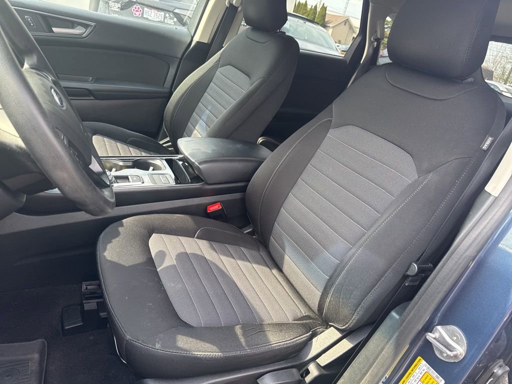 Certified 2019 Ford Edge SE FWD image 15