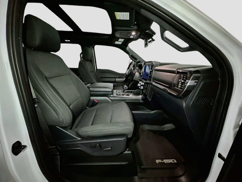 Certified 2022 Ford F150 XLT w/ Equipment Group 302A High image 36