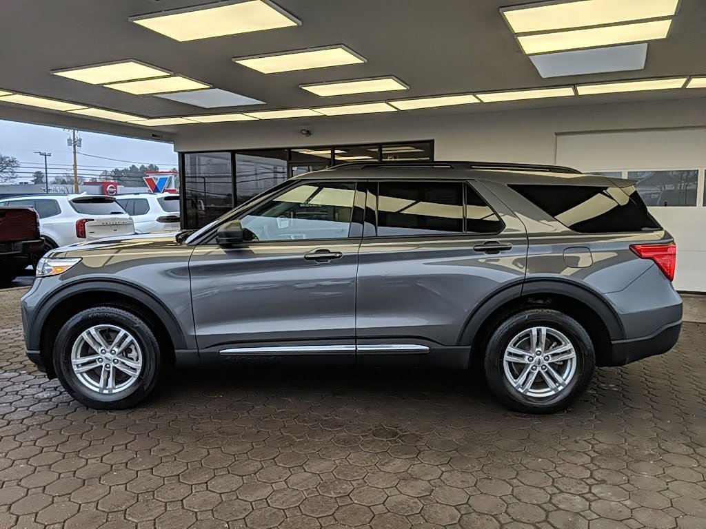 Certified 2023 Ford Explorer XLT image 6
