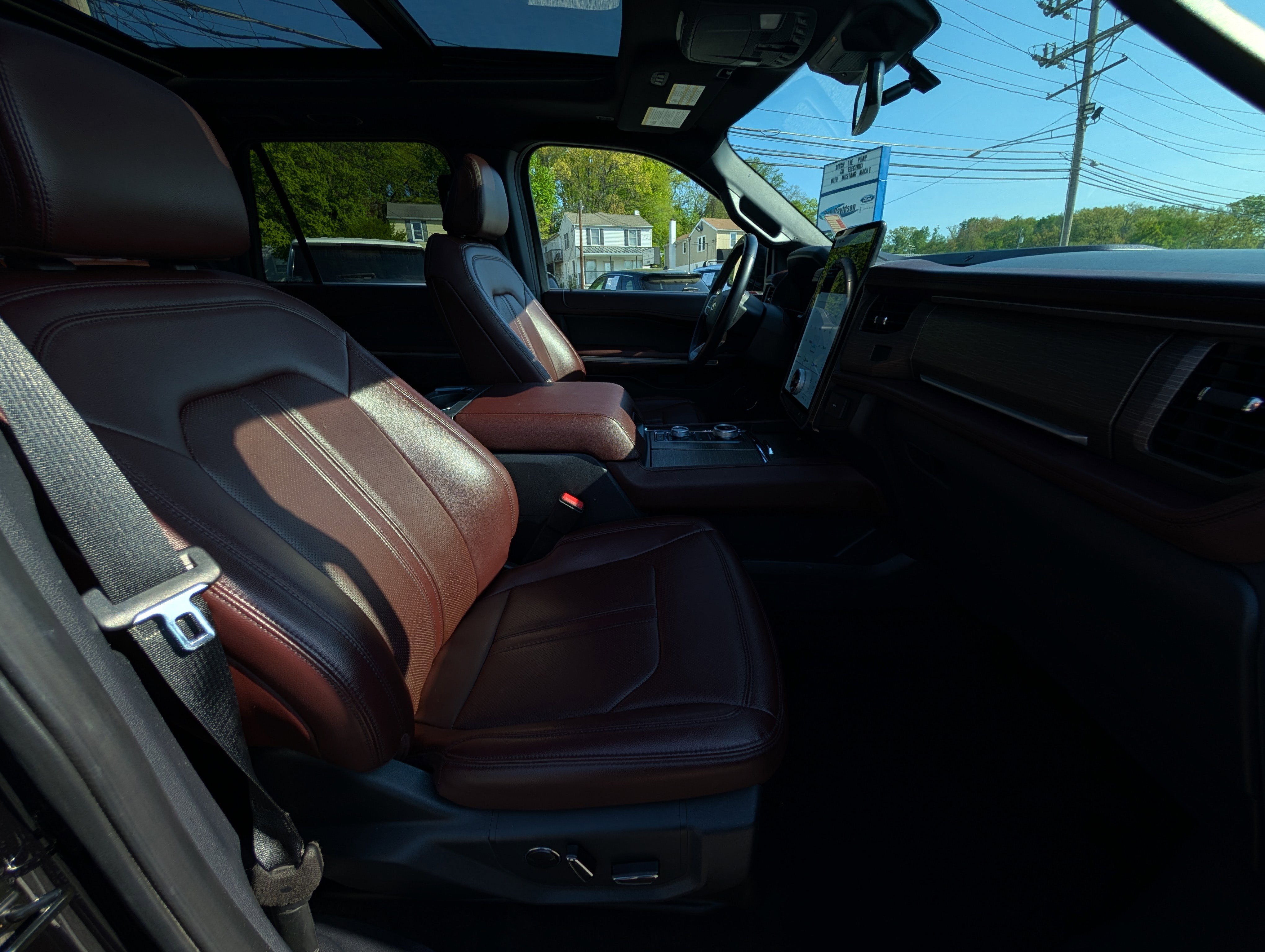 Certified 2022 Ford Expedition Max Limited AWD/4WD image 12