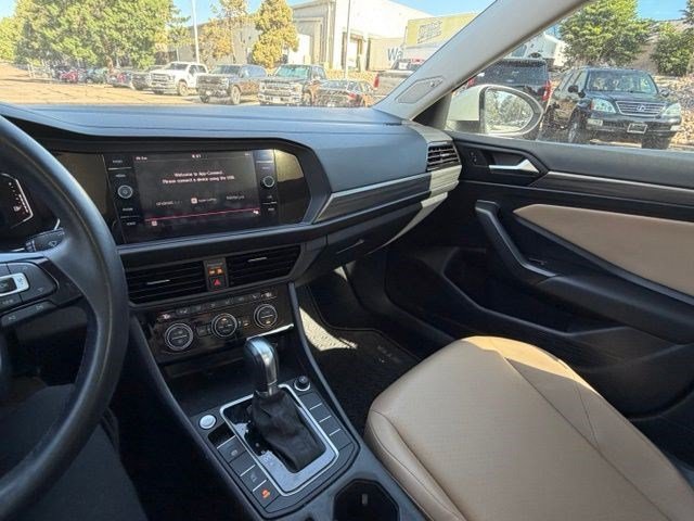 Used 2019 Volkswagen Jetta SEL FWD image 24