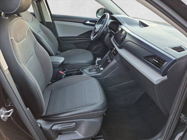 Used 2023 Volkswagen Taos SE w/ Black Wheel Package FWD image 20