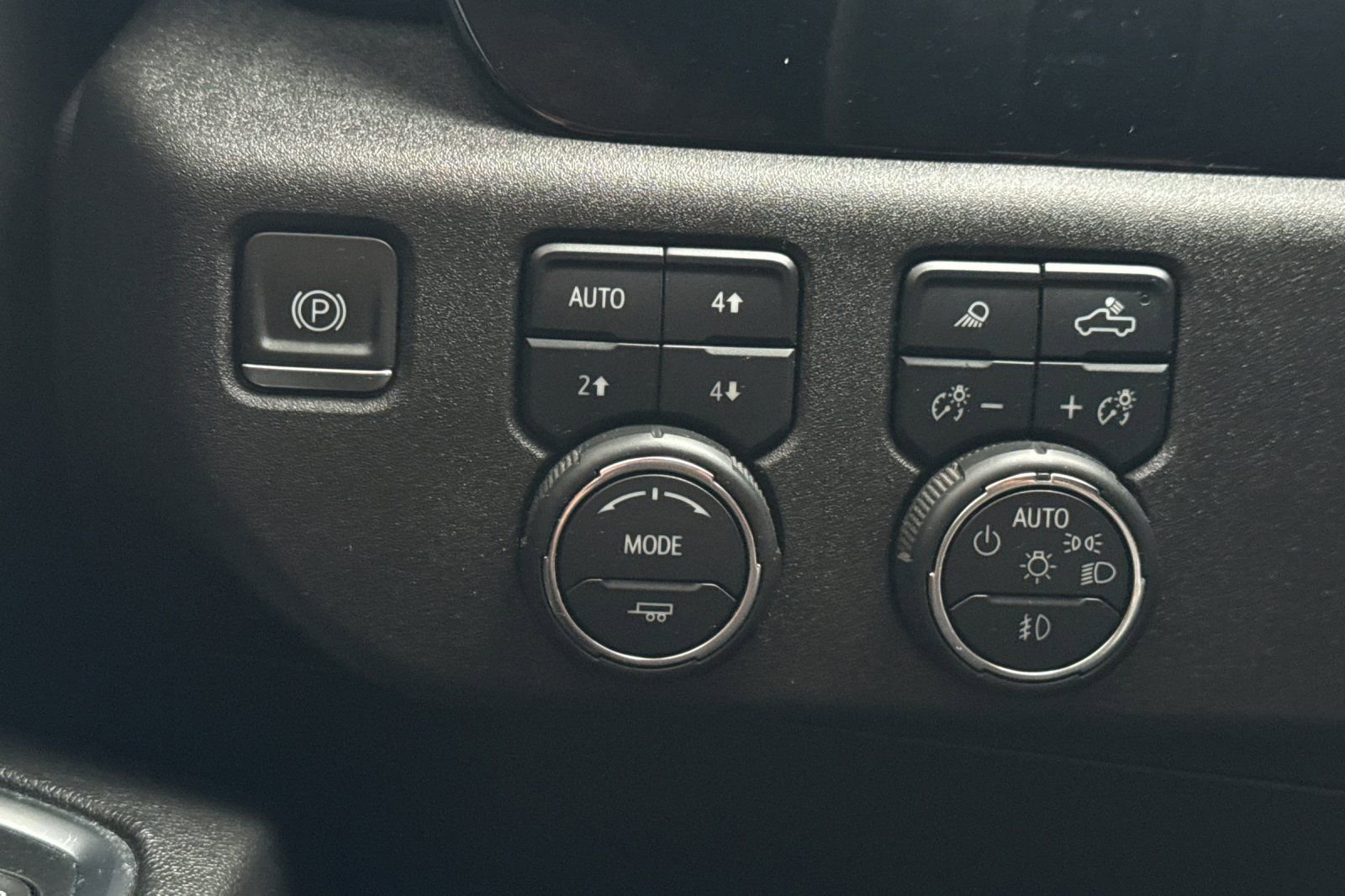 Used 2024 Chevrolet Silverado 2500 LTZ image 29