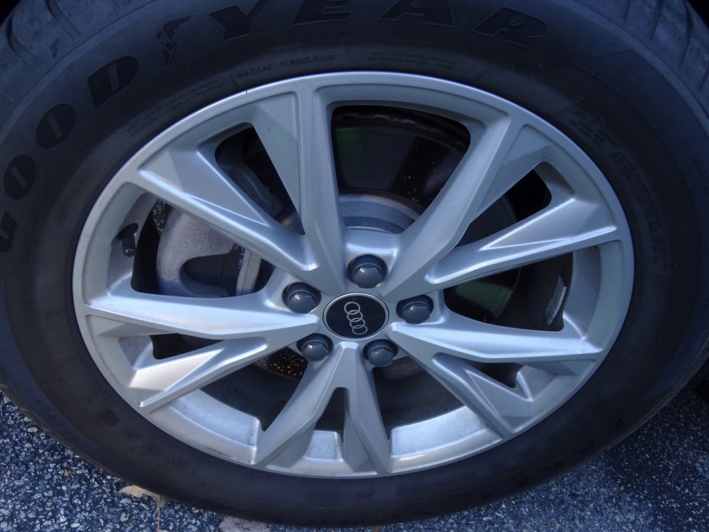 Used 2021 Audi Q3 2.0T Premium w/ Convenience Package image 13