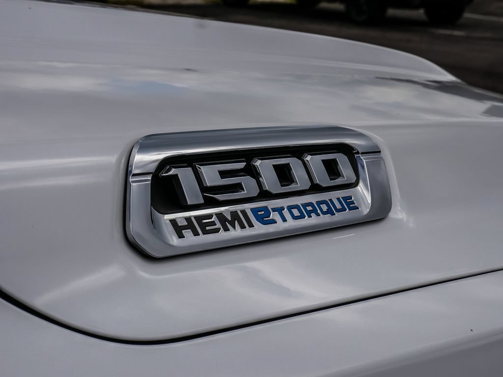 Used 2022 RAM 1500 Limited w/ Body Color Bumper Group AWD/4WD image 10