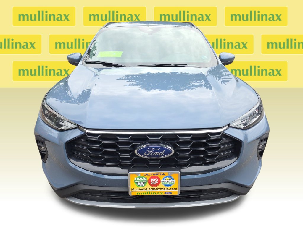Certified 2025 Ford Escape ST-Line Select AWD/4WD image 11