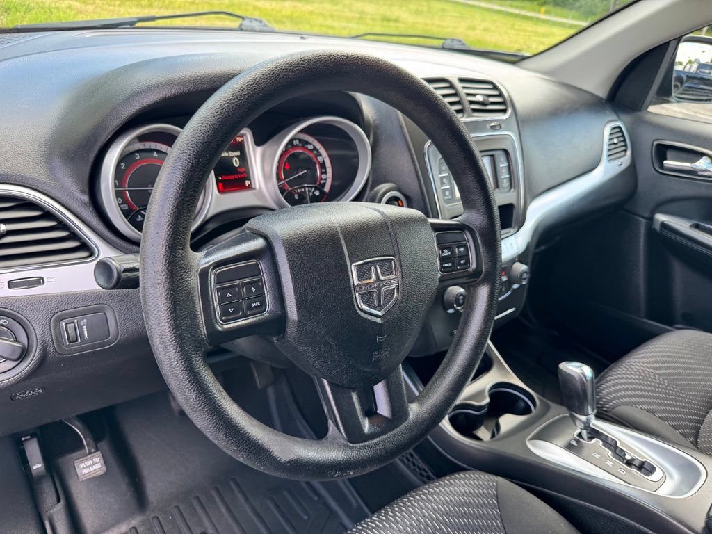 Used 2019 Dodge Journey SE FWD image 29