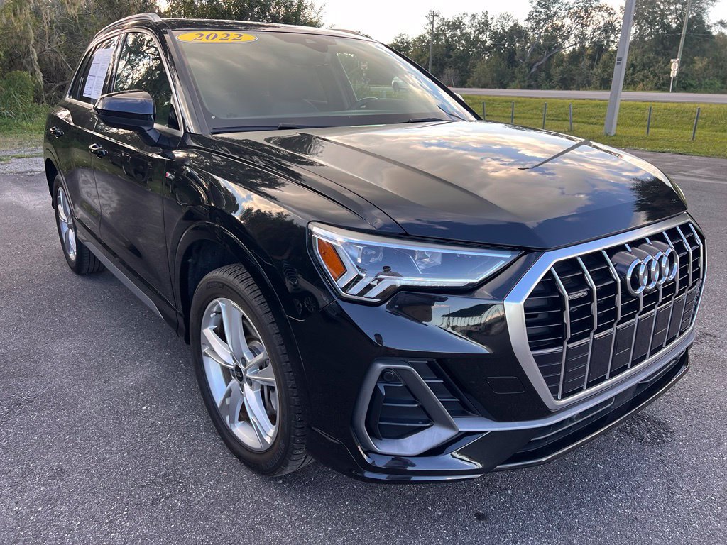 Used 2022 Audi Q3 2.0T Premium Plus w/ Premium Plus Package AWD/4WD image 1