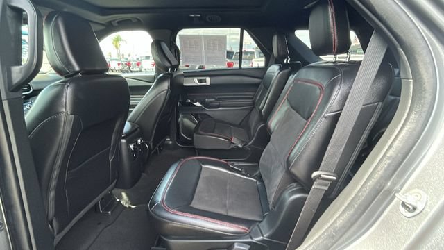 Certified 2023 Ford Explorer ST-Line w/ Class IV Trailer Tow Package AWD/4WD image 16